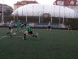 Bulhar v obklíčení soupeřem